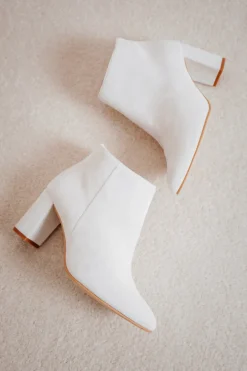Braut Stiefelette aus Leder – Anissa Off-White