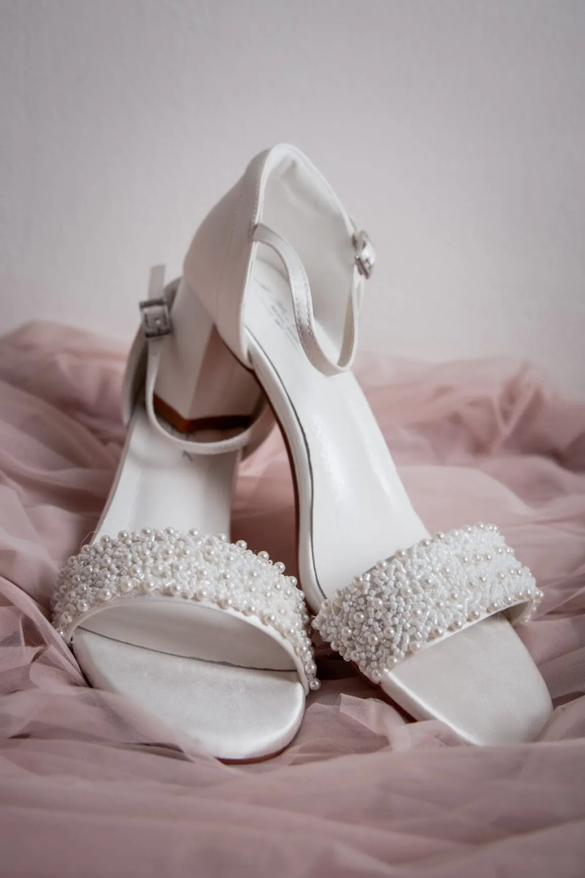 Brautschuh mit Perlen – Lauren Ivory Satin | G.Westerleigh