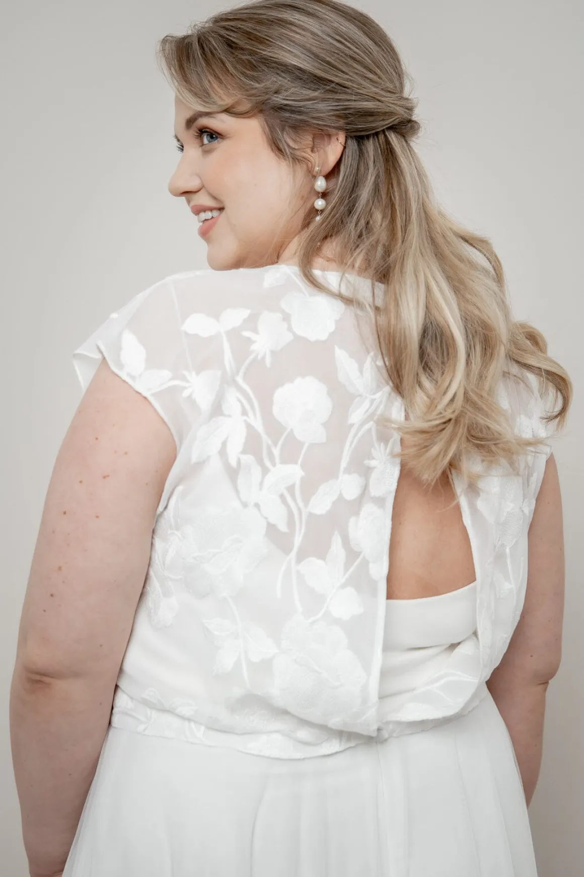 Chiffon-Braut Top – Eniz noni Curvy