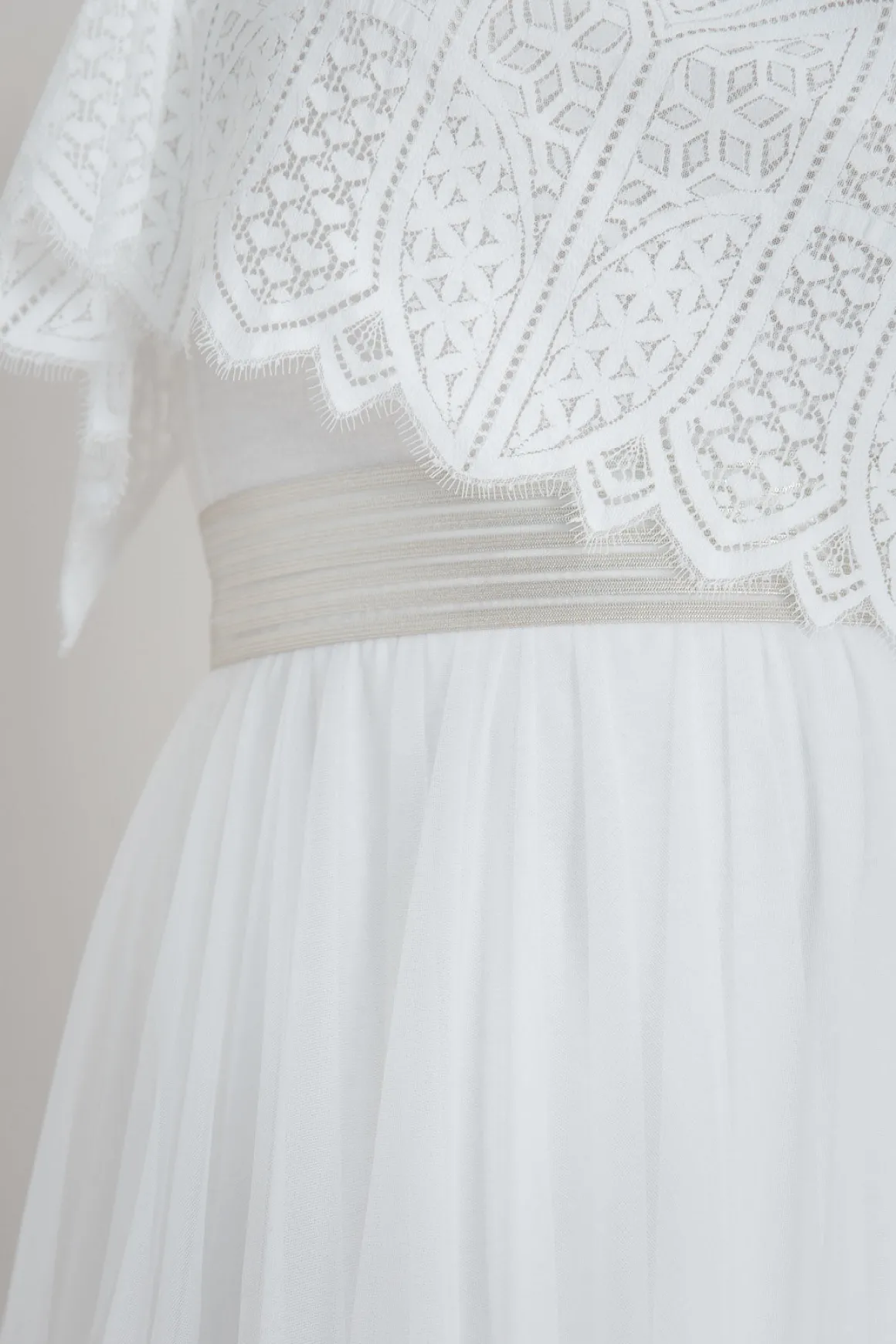 Elastischer Brautgürtel in Gold oder Silber – Mailenn noni Curvy