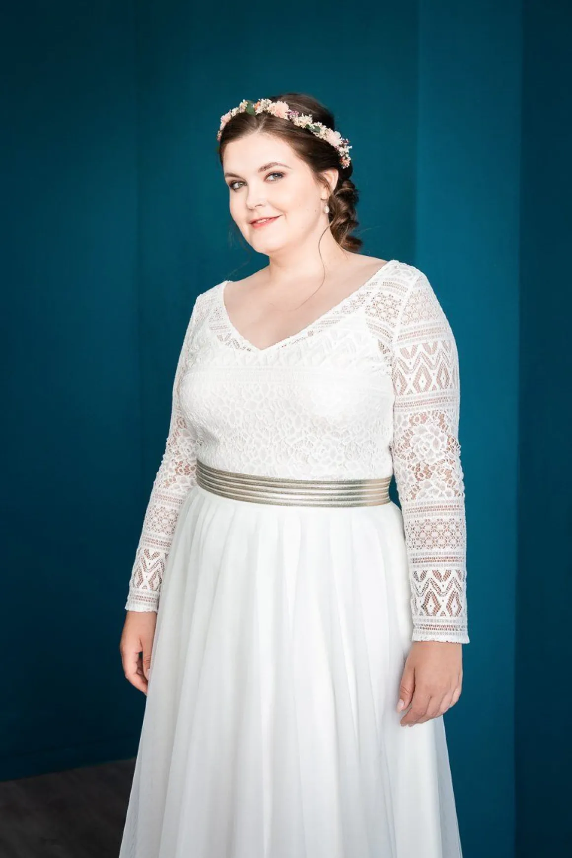Elastischer Brautgürtel in Gold oder Silber – Mailenn noni Curvy