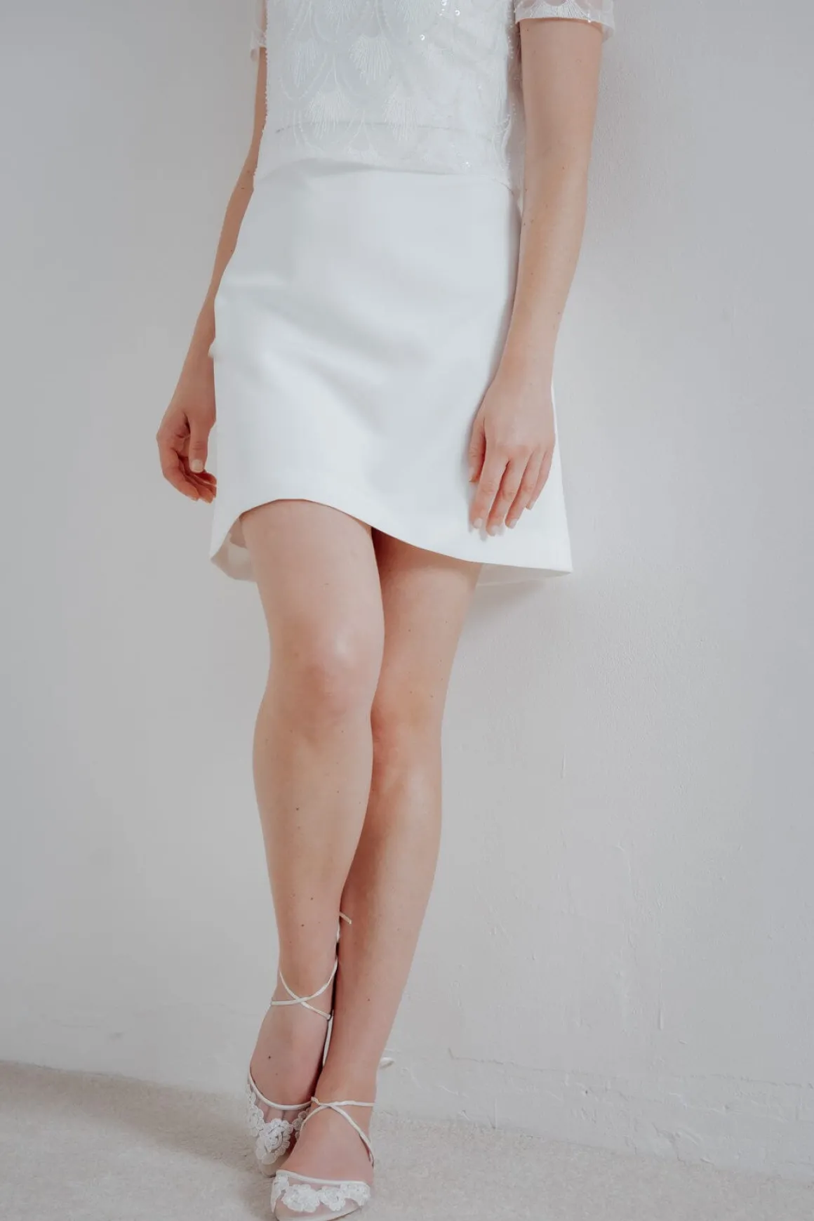 Flache Brautschuhe mit Spitze – Alicia Ivory Bella Belle Shoes