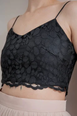 Gemustertes Spitzentop – Norine Cropped Black noni