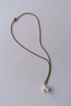 Goldfarbene Halskette mit kleinem Perlenanhänger – Pearl Bell