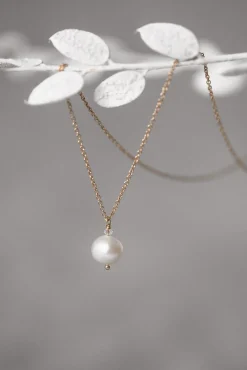 Kette mit rundem Perlen-Anhänger und kleinem Kristall – Blooming Beauty