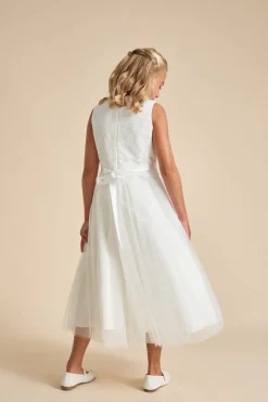 Kommunionkleid mit Glitzer und Blütenverzierung