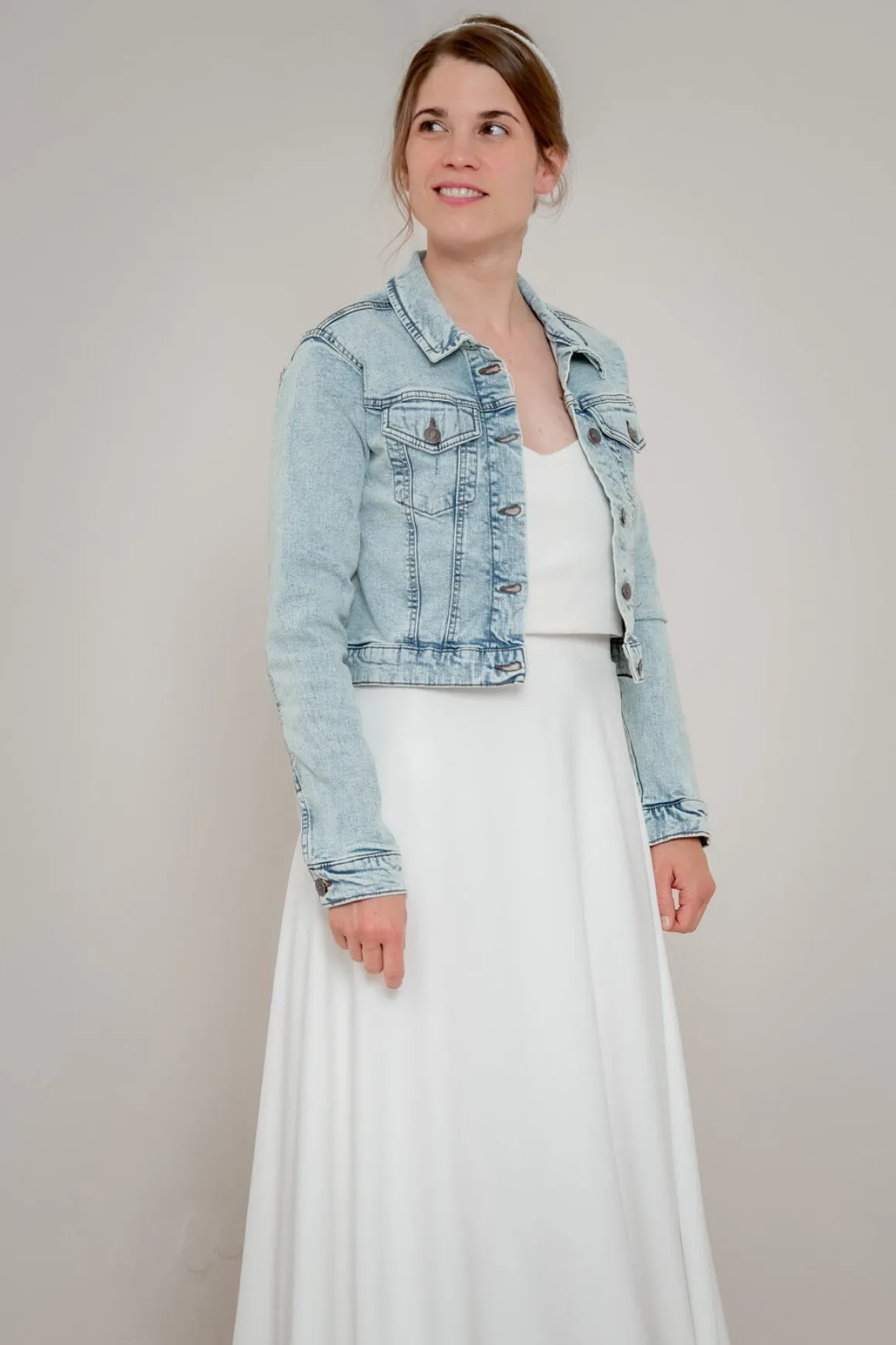 Kurze Braut Jeansjacke mit Knopfleiste