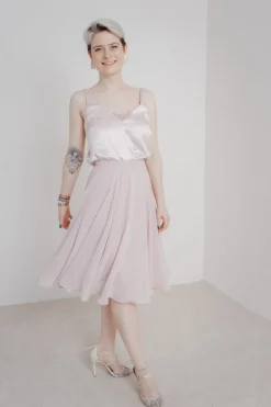 Kurzer Chiffonrock – Tulpa Rosé Sanna Lindström