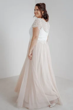 Langer Braut Rock aus fließendem Softtüll in Blush – India noni Curvy