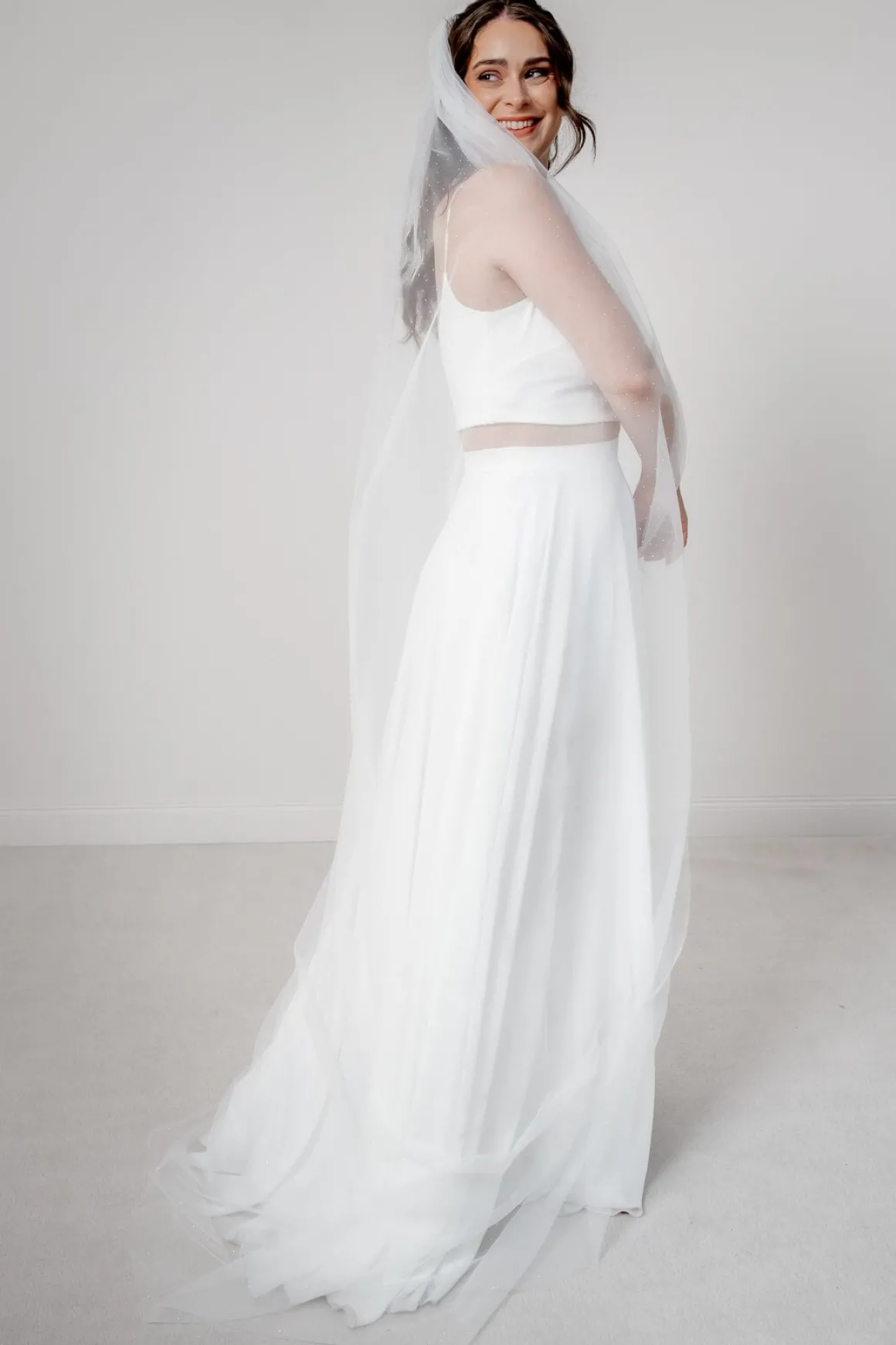 Langer, verzierter Schleier | The Perfect Bridal Company
