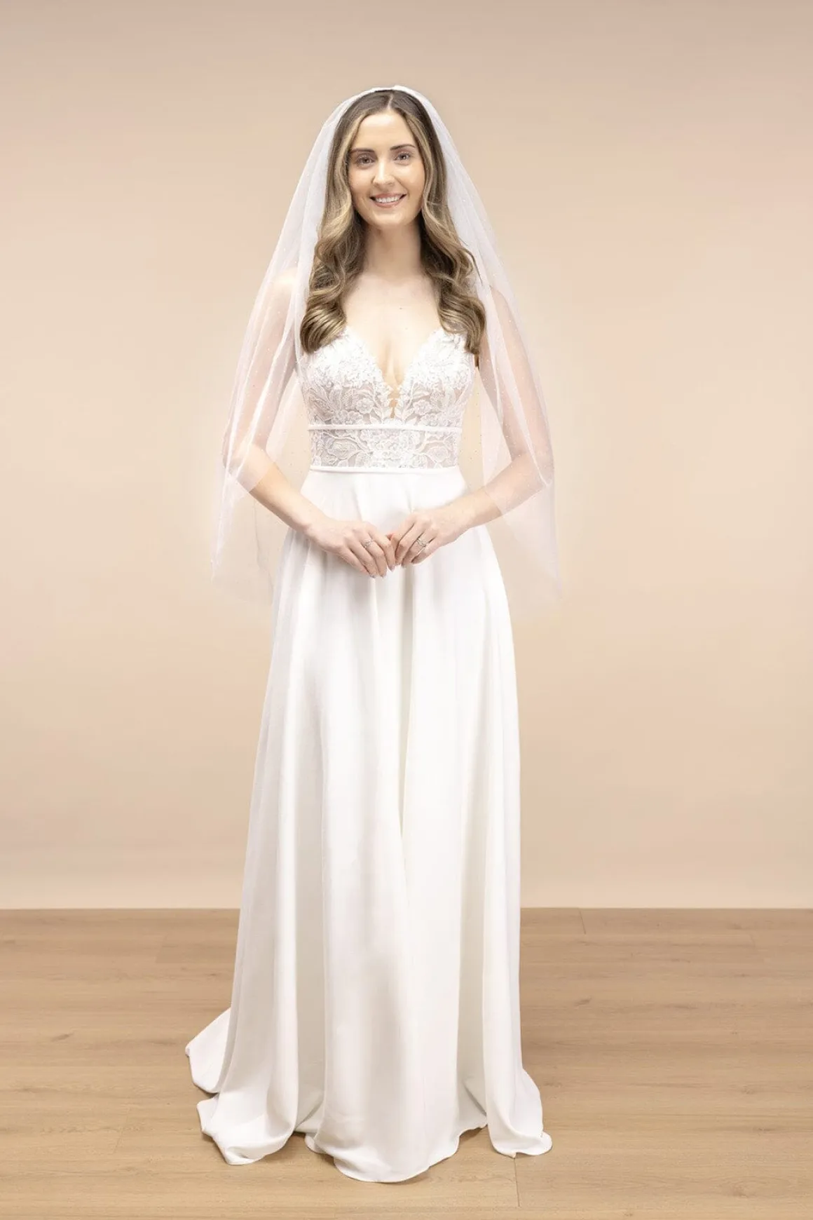 Langer, verzierter Schleier | The Perfect Bridal Company