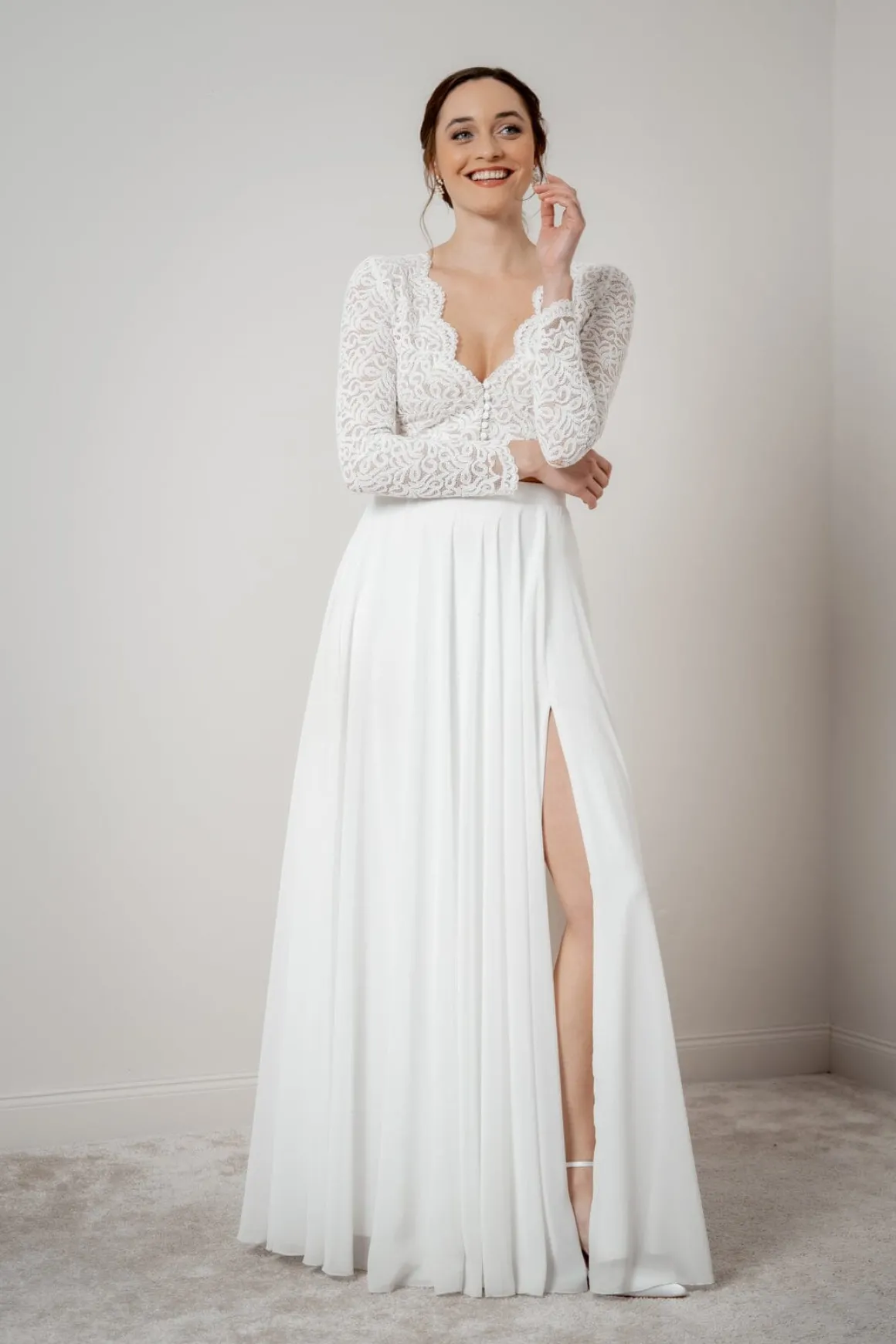 Maxi-Braut Rock in Ivory mit Beinschlitz – Jona noni