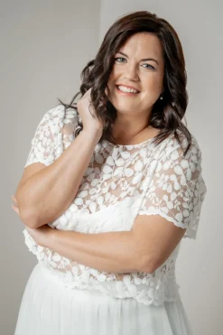 Plus Size Braut Top aus Blätterspitze – Aza noni Curvy