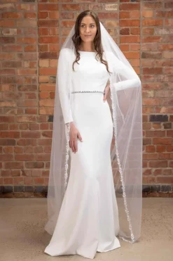 Schleier mit Blattstickerei | The Perfect Bridal Company