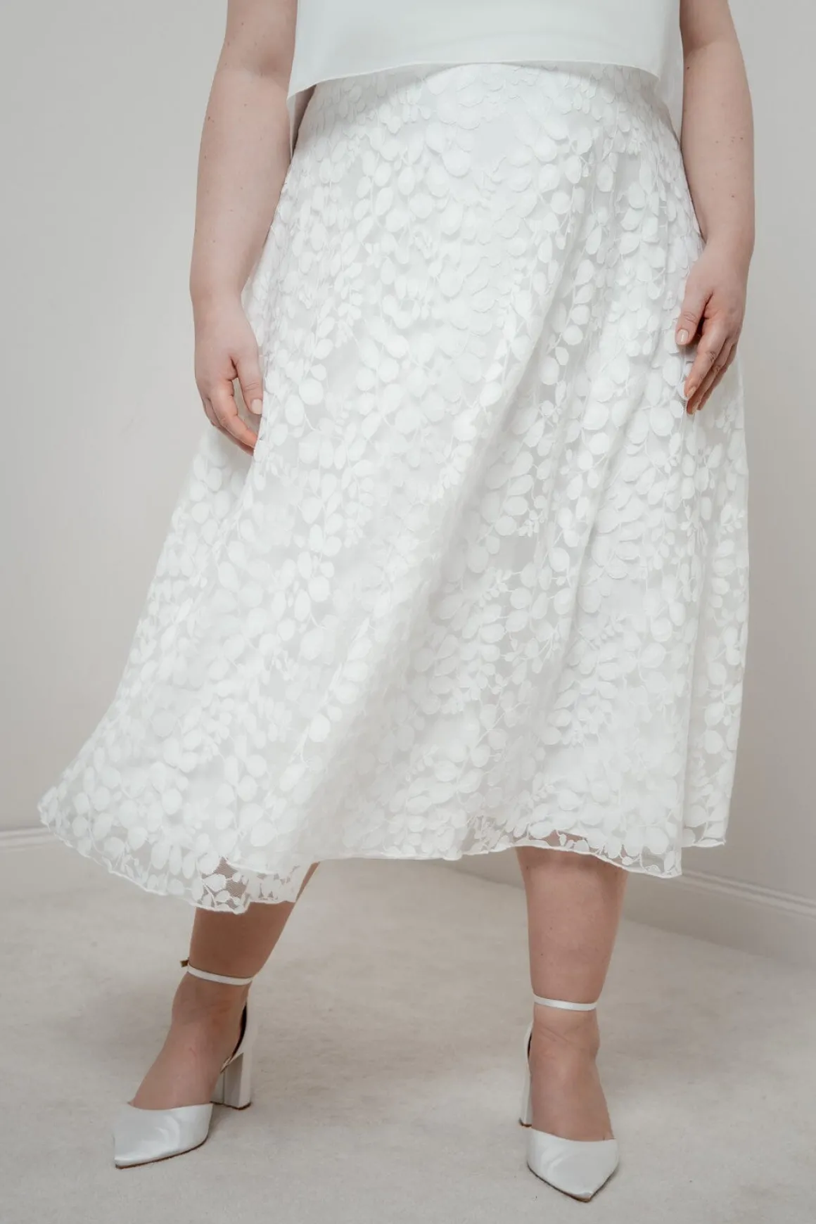 Showroom Only: Braut Rock – Liza Midi noni Curvy Selected