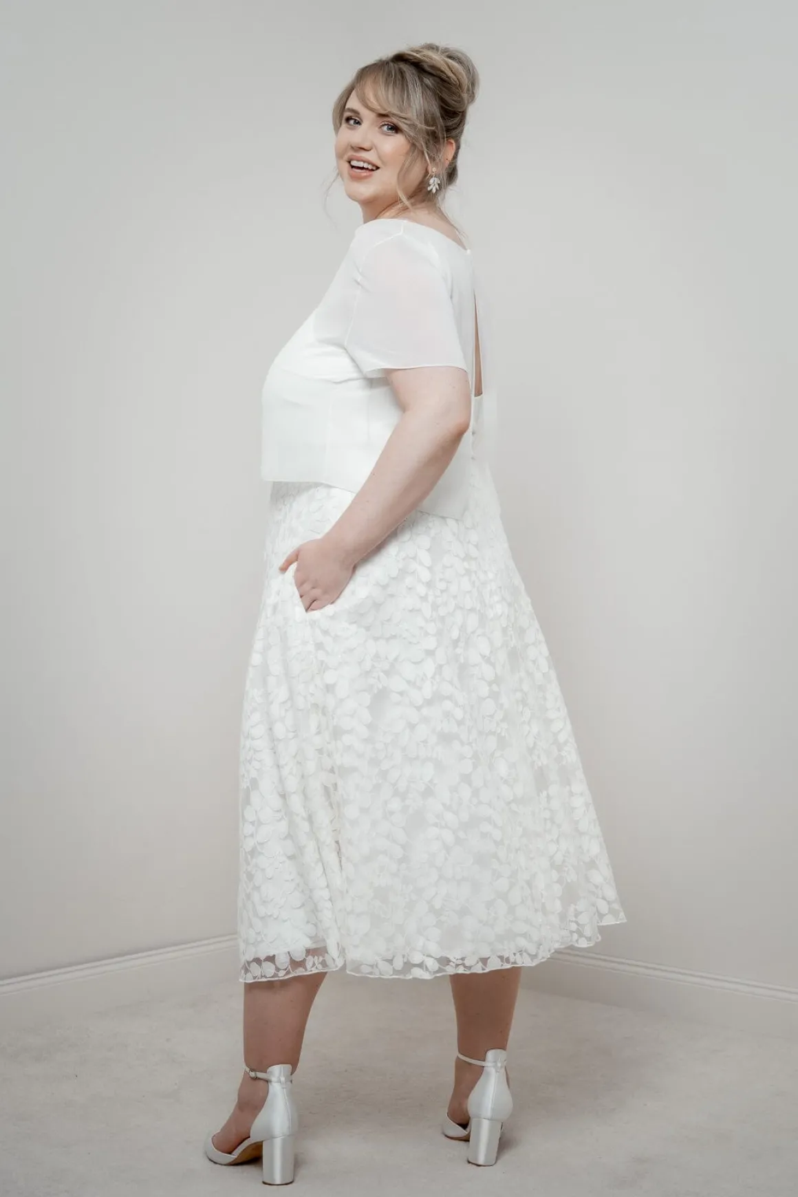 Showroom Only: Braut Rock – Liza Midi noni Curvy Selected