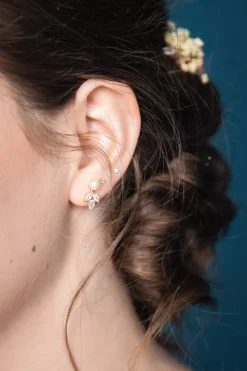 Zierliche Braut Ohrstecker mit Kristallen und Perlen - Simply Delightful