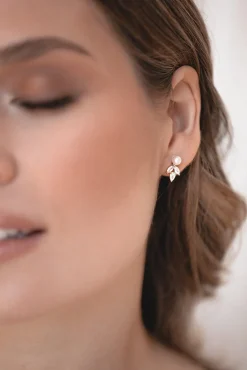 Zierliche Braut Ohrstecker mit Kristallen und Perlen - Simply Delightful